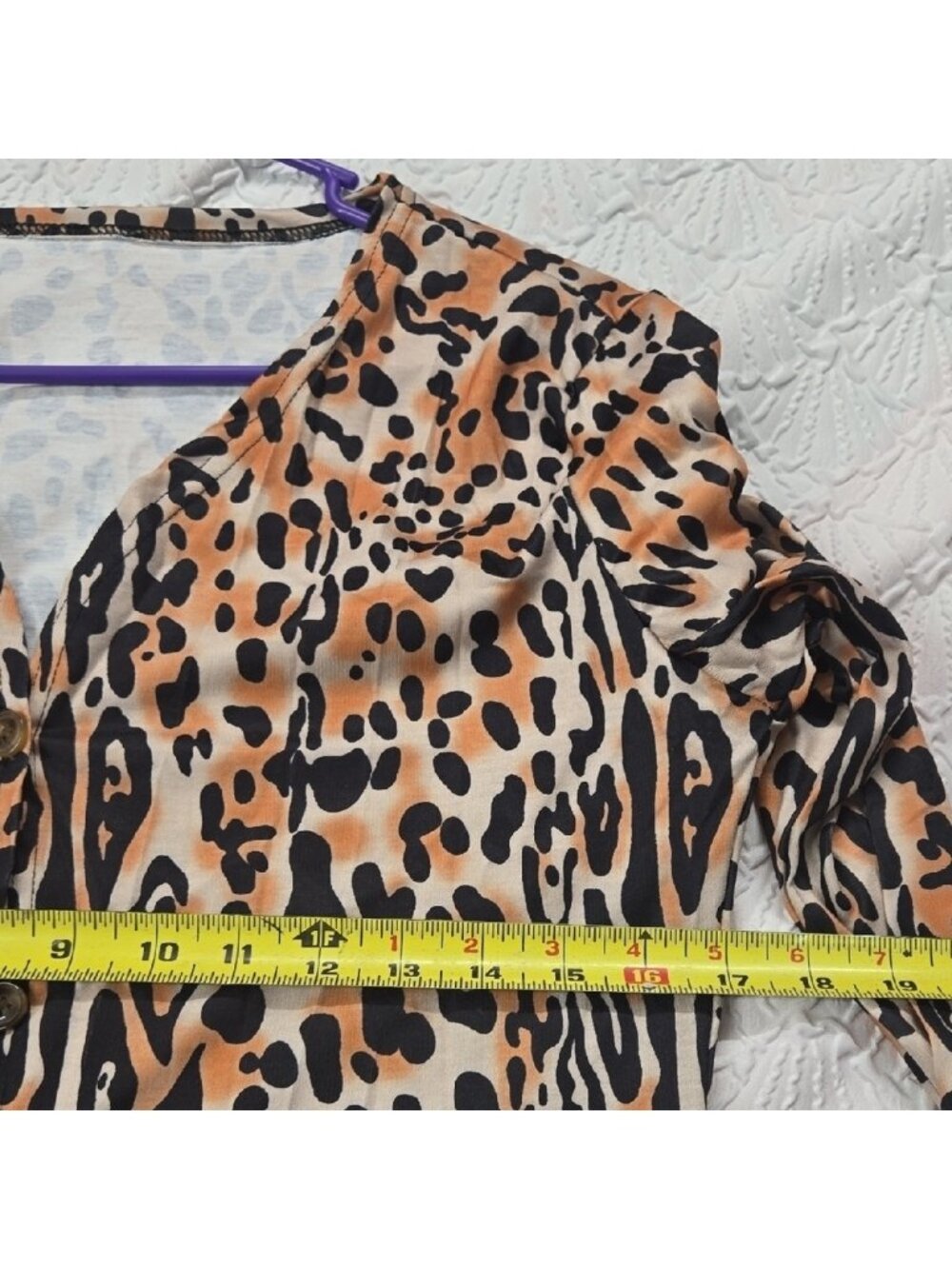 3/$10 Chic Animal Print V-Neck Dress - NWOT - Picture 3 of 6